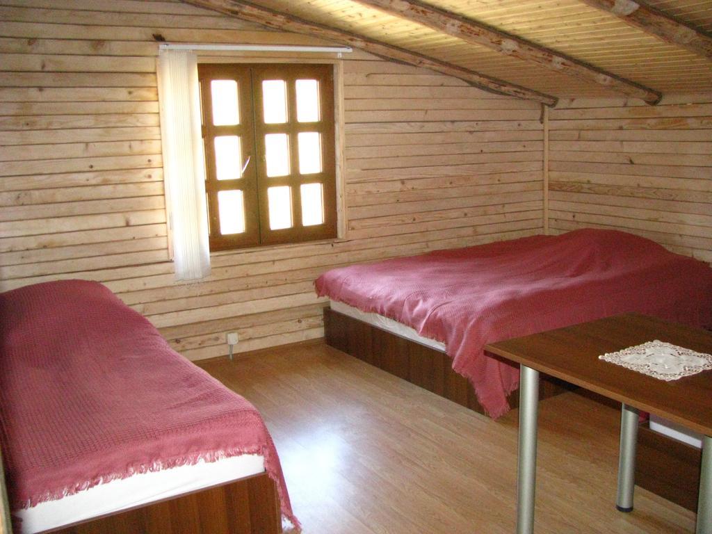 Guest House Shina Omalo Værelse billede